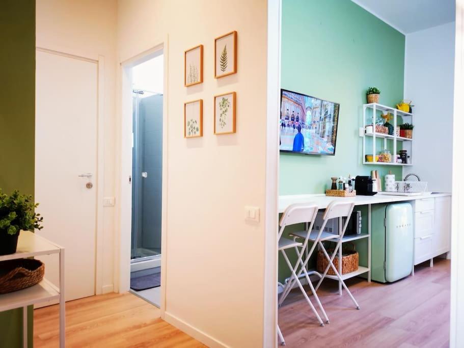 Sunny Flat 50 Meters From The Metro Apartment Milan Exterior photo
